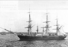 Винтовой корвет «Баян»

Страны под флагом которых служил: Российская Империя
Год списания с флота: 1893
Водоизмещение (надводное/подводное): 1969 т
Размеры: 
длина - 66 м
ширина - 11.4 м
осадка - 5.6 м
Силовая установка: 1 машина завода Шнейдера и Крезо мощность 300 и.л.с.
Вооружение: 16 пушек
Винтовой корвет "Баян"
Заложен 1 октября 1856 года на верфи "Колл и К°" Бордо (Франция). Спущен на воду 11 июля 1857 года. В 1858 году вощел в средиземноморскую эскадру. В 1871 году тимберован в Кронштадте с заменой котлов на новые завода Берда. 7 января 1876 года (по новому стилю) посетил Гонконг под флагом начальника отряда судов Тихого окена контр-адмирала Пузино. 2 июня 1877 года (по новому стилю) вместе с клиперами "Абрек" и "Всадник" вышел из Гонолулу, посетил Сан-Франциско и 1 июля прибыл во Владивосток. 10 января 1893 года исключен из списков флота