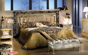 Красивые спальни ) А теперь сравните с нашими "звездами". Вот вам спаленка Коли Баскова - роскошь и хламур.