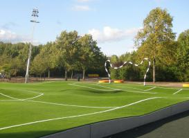 а это, я так понимаю, футбольное поле глазами нашей сборной?