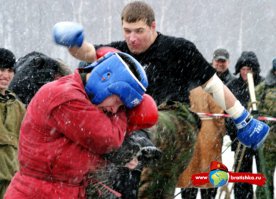 Краповый берет является предметом исключительной гордости спецназовца.
Право на ношение крапового берета имеют военнослужащие и сотрудники подразделений специального назначения, обладающие достаточными профессиональными, физическими и моральными качествами и успешно прошедшие квалификационные испытания. Кроме того, краповый берет может быть вручён за мужество и отвагу, проявленные при исполнении служебного долга, а также за особые заслуги в деле развития подразделений и частей специального назначения.
Сдача экзамена происходит в жесточайших условиях максимально приравненных к боевым