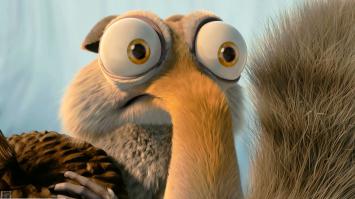 Наверное без вспышки снимали. Со вспышкой было бы иначе!