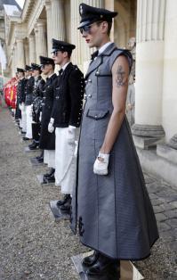 Офигенский ножик!
Только не для разведки этот ножик!
Или для мажористых разведчиков!