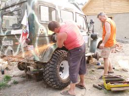 Подумав о прошлом, решили идти вперед