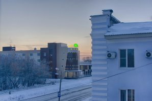 Вид с кухни и с балкона