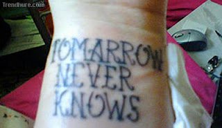 Что скрывает одежда?