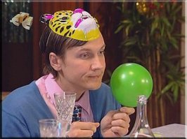 "Вы мне ударили машину, оставайтесь до приезда полиции..." Голос автора напомнил Мясникова из Пельменей