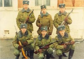 тоже не слабая команда получится!крайнего слева узнаете?