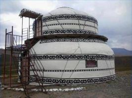 Вот, двухэтажная юрта.