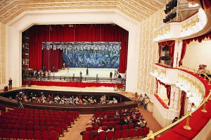Национальный академический Большой театр оперы и балета Республики Беларусь, Минск.