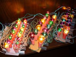 Эх мои детские гирлянды, лампочка перегорела, фольгу вставляли