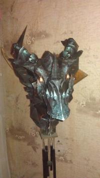 Голова, руки и ножницы