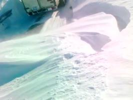 Автобан Астана-Щучинск, Казахстан, дорога жизни, 4 месяца в году заметает по самые уши.