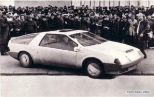 Создатели "Лауры" в 80-е годы были знамениты по всему СССР как "самоделкины" авто 
Народ просто ох...ал от их автомобилей.
Кому интересно на ЯПе статейка есть, фото оттуда. А та "Лаура" которая на фото выше светилась в "МК" с чертежами (хотя скорее схема с эскизом)