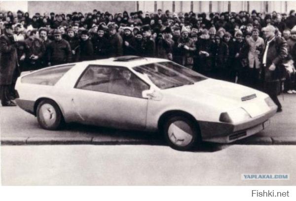 Создатели "Лауры" в 80-е годы были знамениты по всему СССР как "самоделкины" авто 
Народ просто ох...ал от их автомобилей.
Кому интересно на ЯПе статейка есть, фото оттуда. А та "Лаура" которая на фото выше светилась в "МК" с чертежами (хотя скорее схема с эскизом)