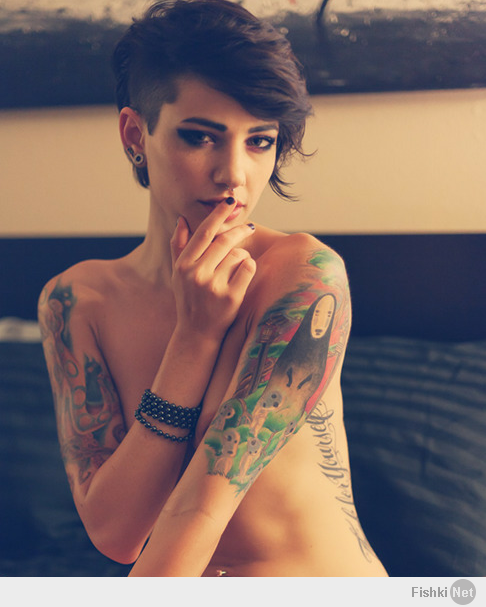 Татуированные фитоняшки