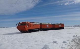 Чеой то мало, вездеходов то. А где эти?