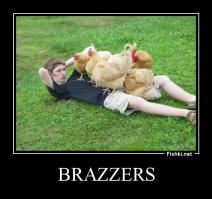Как логотип Brazzers может опошлить обычные фотографии