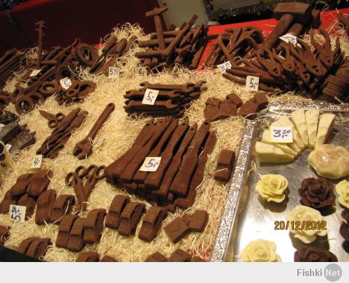 Шоколад выглядит вот так, сам снимал