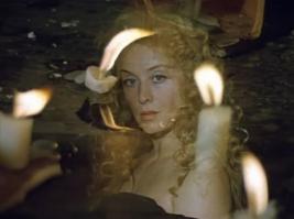 Она тут конечно мда, очень даже, как говорится она из всех, Терехова здесь короче самая да.