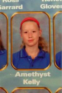 Даа уж изменения на лицо(пудры нахерачила), а так даже сиськи не выросли))