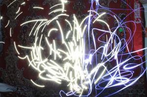 А вот ещё из серии: "Починить проводку? Легко!!!"))