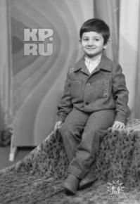 Михаил Галустян