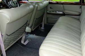 Дороговато, по сегодняшнему курсу 10`346`091 рублей. За эти деньги можно взять нового x222(мерседес-майбах), который куда круче выглядит, комфортнее, мощнее и безопаснее. Сравните комфорт: