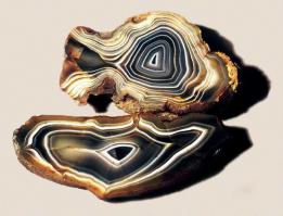 А это все халцедон. Тоже очень красивый минерал.