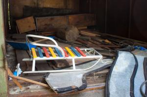 Санки!!!! Шикарные санки!!! Помните такие??? Тут даже все дощечки целые!!!! Детство вспомнил..