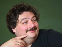 О, дааа, Быков тот еще мыслитель и радетель за Россею )))
"Дмитрий высказался об этом вполне определённо: "Тут немного покопались в моём белье. Мне хотелось бы ответить насчёт моей еврейской фамилии. При моей внешности фамилию можно взять хоть Петров.

Фамилия моего отца была Зильбельтруд, я этого не скрываю, писал об этом довольно много. Мой отец с семьей не жил, и я ношу фамилию матери..."
О неполных семьях, психических травмах и физиологических недостатках очень хорошо и точно писал Григорий Климов в своей книге "Князь мира сего".
Сейчас их называют 5я колонна, но на самом деле имя им - Легион!
А так - ну прямо херувимчик ))