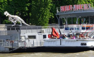 хз - вот фото, фоткал сам, 12 и 4 метра не наблюдается, а место то же самое