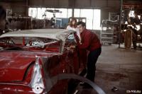 "Самоочищающаяся и самозаживляющаяся эмаль"
А как Кристина сможет?)