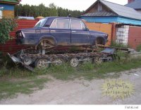 не пойму, это едет только вперед? как оно рулит?)