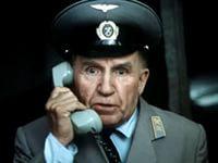 Множество актеров заканчивает в нищете.
Звездная болезнь сказывается?
Ну не клеится у тебя с актерством, ну найди еще какой-нибудь калым реклама, фермерство, сторожем на крайняк.