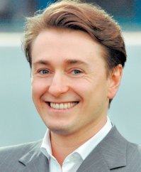 Да расслабьтесь, это всё Серега в гриме)