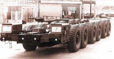 МАЗ 7904 Действительно,нафига такой монстр нужен был?