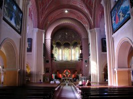 Собор Симеона и Святой Елены в Минске.Когда там играет орган-я выключал музыку в ресторане напротив.