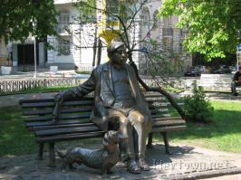 Необычные памятники и скульптуры Украины