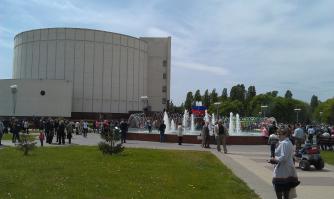 9 мая, родной Белгород. На первой, вдалеке флаг ДНР.
Последние две от себя.