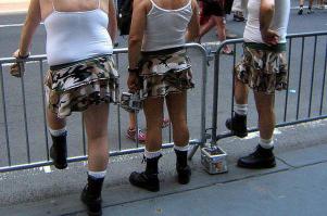 Правый сектор получил летнюю форму из Европы.