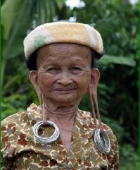 Ну вот, эти продвинутые (или двинутые?) европейцы в своем развитии уже на полпути к достижениями САМЫХ эволюционно развитых племен на планете.