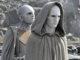 Похож на чувака из Прометея.