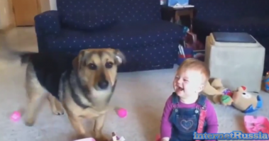 ребенок с собакой и мыльными пузырями порадовали))
Неподдельный позитив! В понедельник -самое то!!