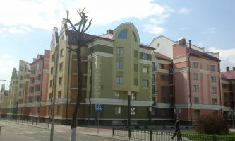 К слову: очень уютные дворики и пешеходная зона возле этого студ городка в Пинске. 
п.с. помню в общаги минского политеха даже входить было сцыкатно)))
