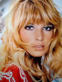 Моника Витти (Monica Vitti, настоящее имя - Maria Louisa Ceciarelli)