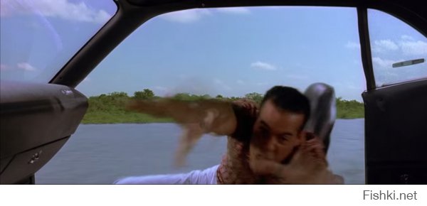 Способ № 11.
Давать советы, сидя на переднем пассажирском сидении, приправляя их словами: "Да куда ты едешь? ЧТО ты делаешь? Кто тебя вообще водить учил". И тогда можно получить в ответ