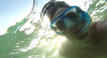 Кстати, вот и мое селфи - проверял, снимает этот шайтан-девайс или нет - это кадр с видео.