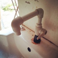 а чего? нормальный кран, сбестоимость- 150-200р)))