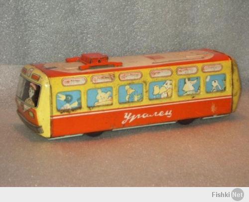 Вот такое транспортное средство для детских игр еще было.