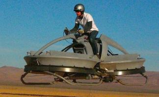 Дорога свободная, ну вот какого хера? Мотоциклер недоделанный! Вот на таком надо ездить, чтобы по рельсам не скользить.